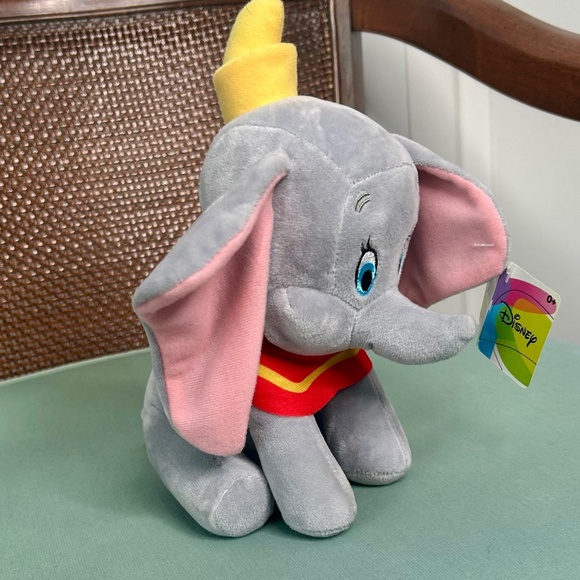 NWT Disney Brand Dumbo Plush Animal - Picture 4 of 6